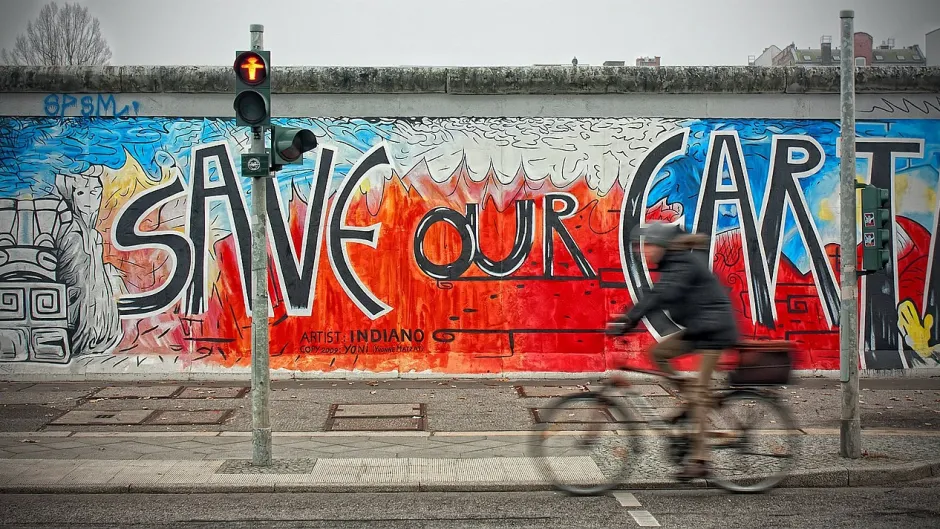 Alle_Rubriken_Save_our_Earth_c.Pixabay_berlin-wall-50730_1280